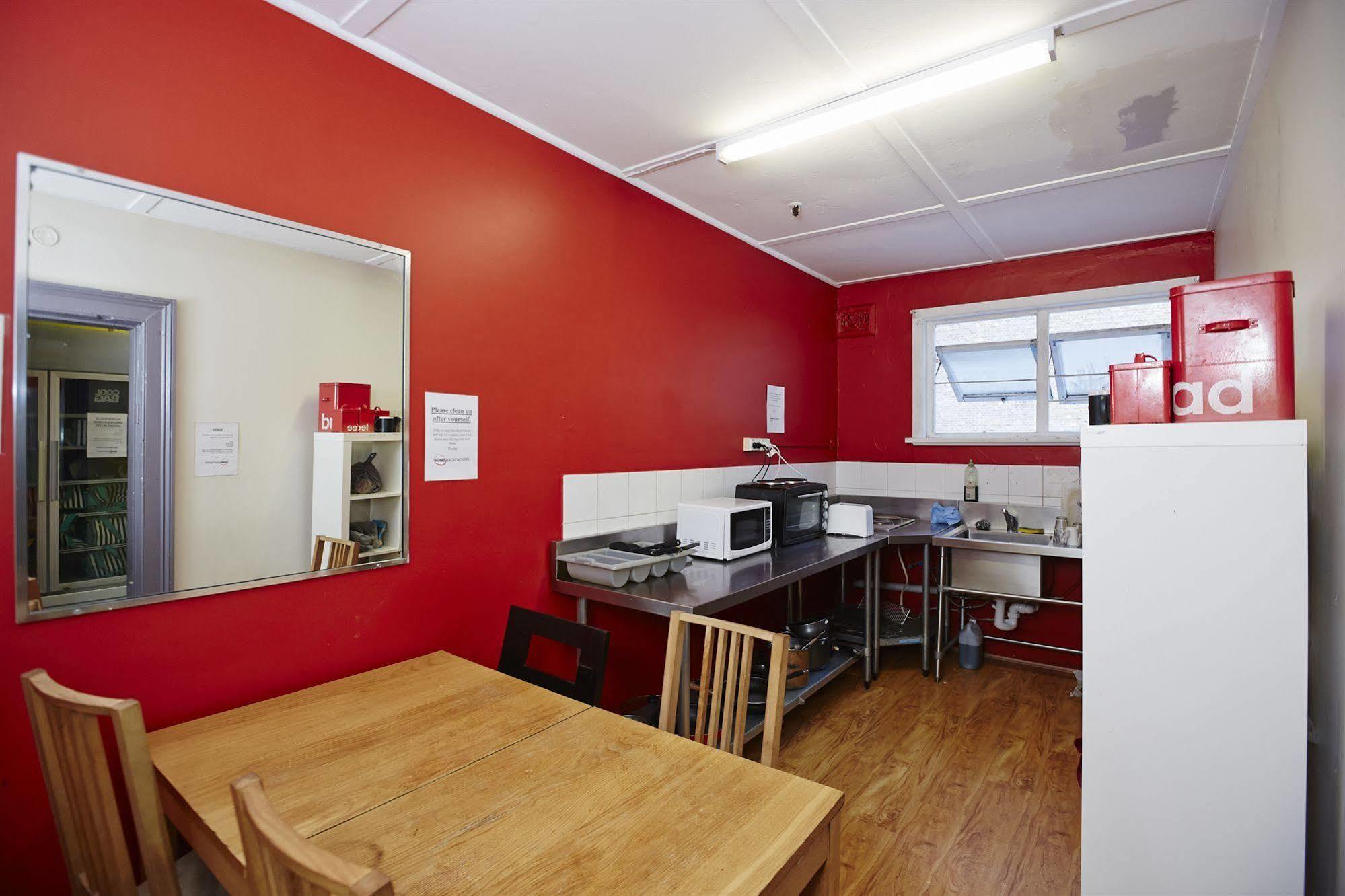 Home Backpackers Sydney Exterior photo